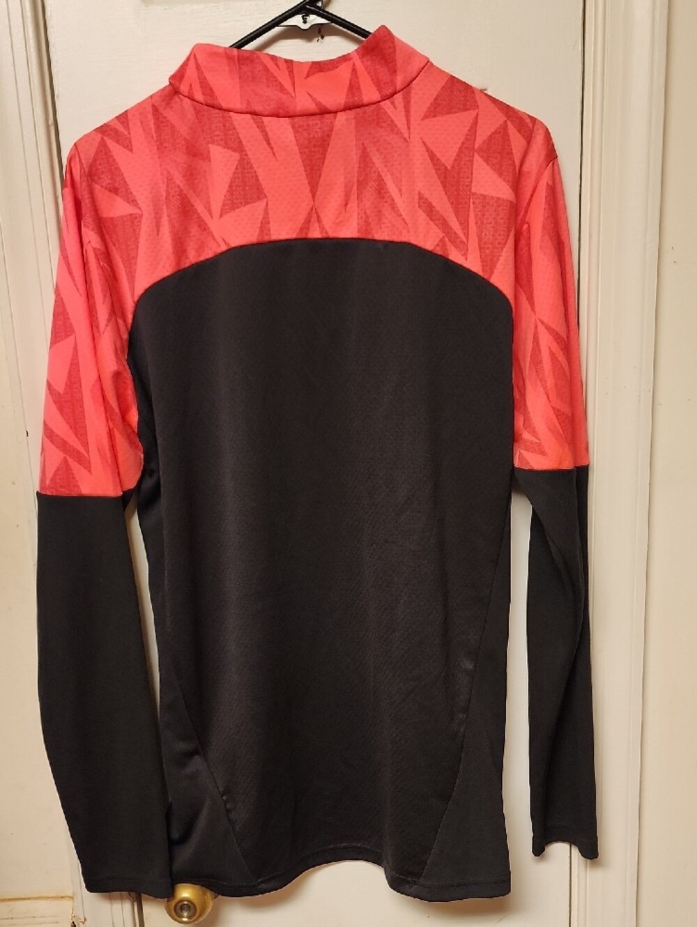 Puma Men’s Black & Coral Long-Sleeve Training Jacket - Picture 2 of 2